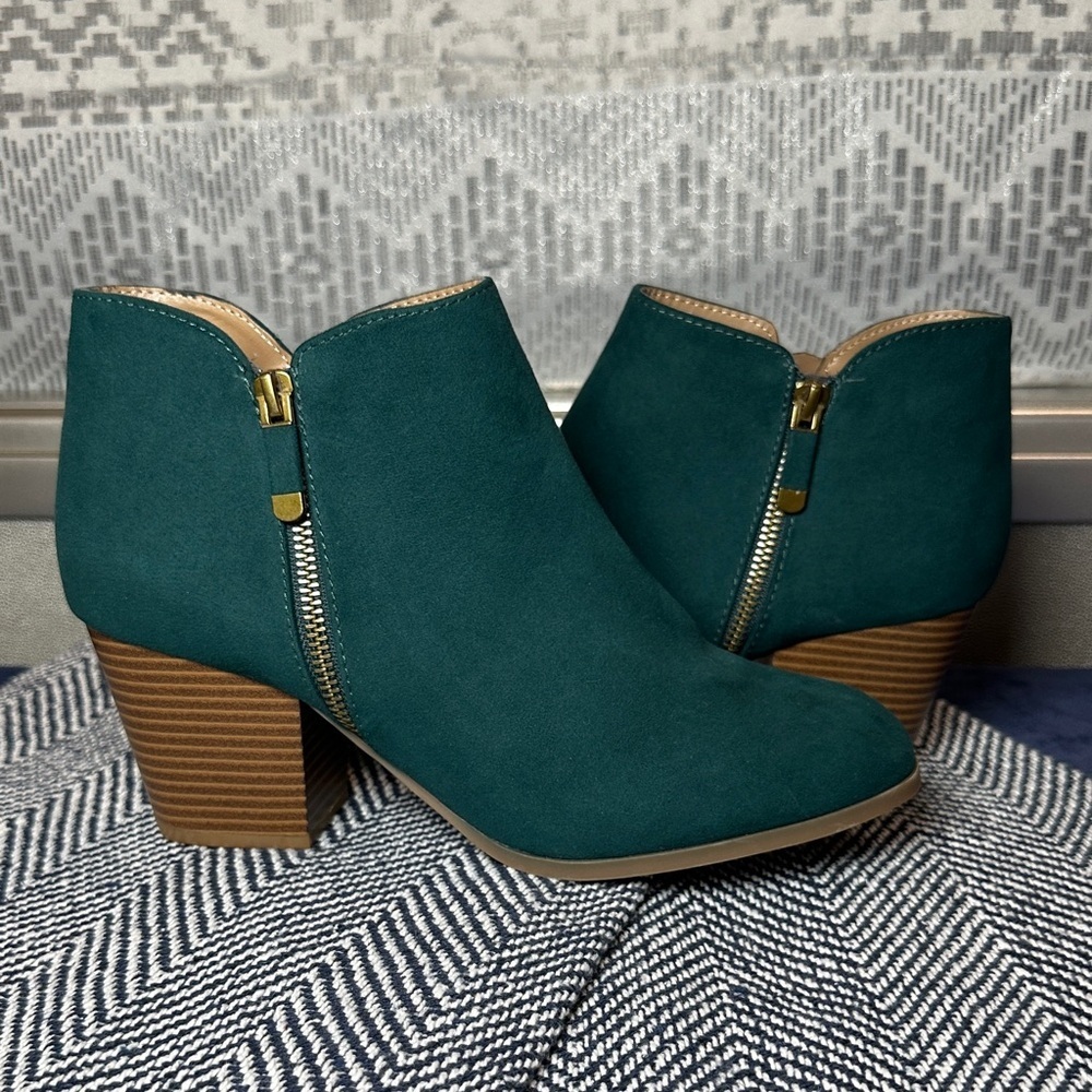 NWOT Style & Co. Ankle Boots Women’s Size 8.5W